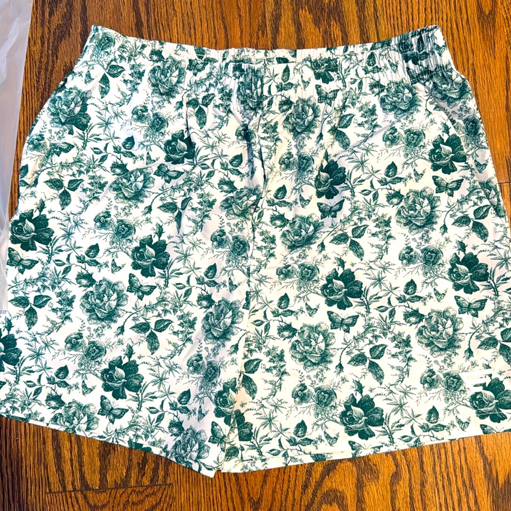Exousia Fitness Short